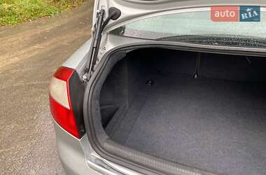 Седан Audi A4 2002 в 