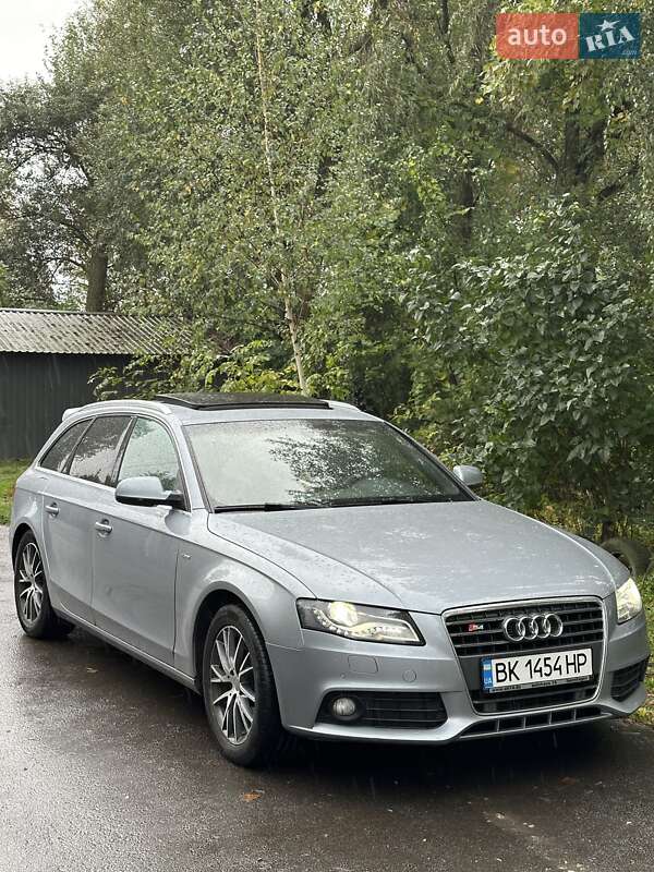 Універсал Audi A4 2009 в Рівному
