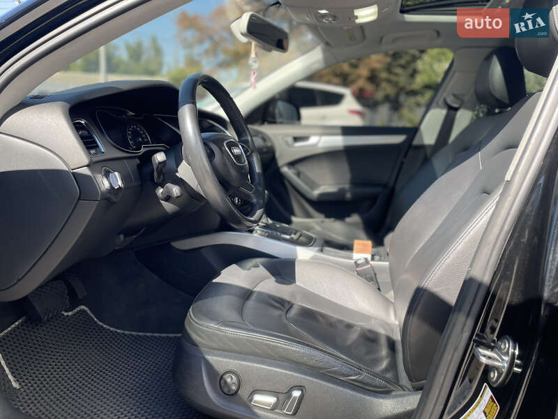 Седан Audi A4 2013 в Одесі