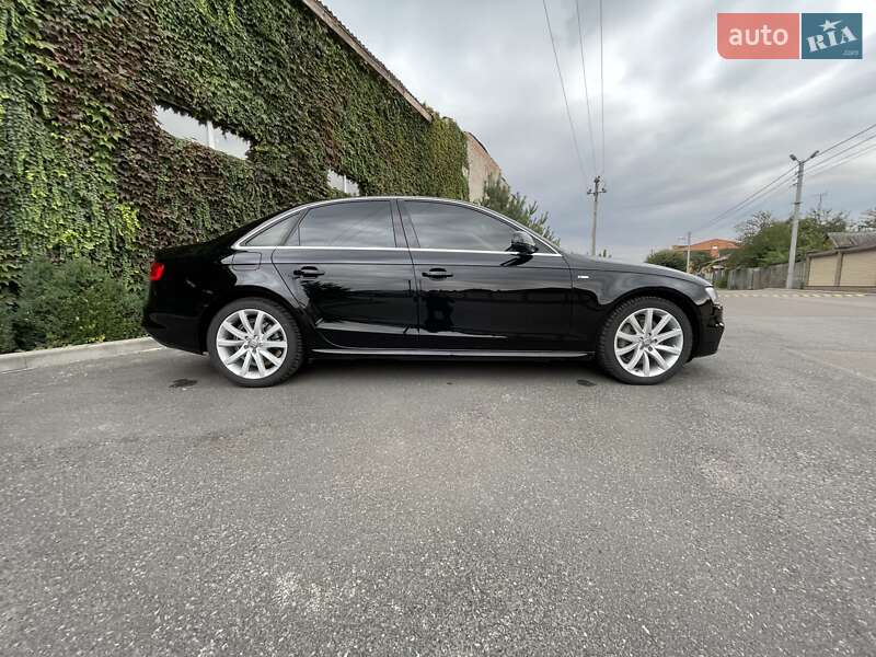 Седан Audi A4 2013 в Лубнах