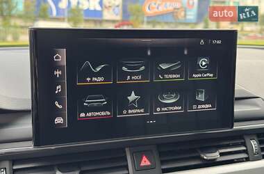 Седан Audi A4 2022 в 