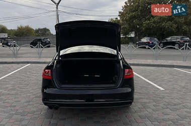 Седан Audi A4 2014 в 