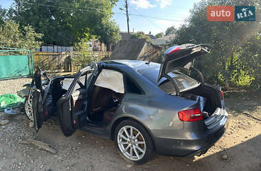 Седан Audi A4 2015 в 