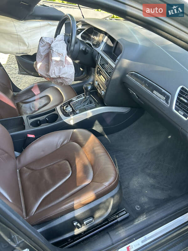 Седан Audi A4 2015 в Ивано-Франковске