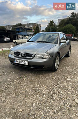 Седан Audi A4 1995 в 