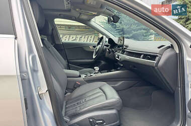 Седан Audi A4 2021 в 