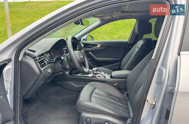 Седан Audi A4 2021 в 