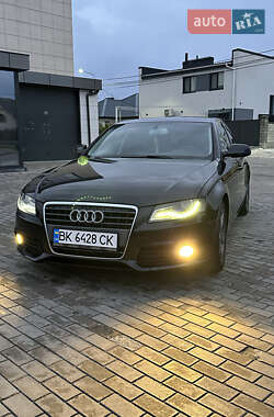 Седан Audi A4 2011 в 