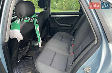 Седан Audi A4 2001 в 