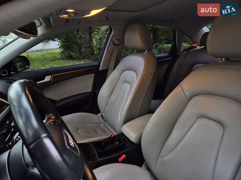Седан Audi A4 2013 в Киеве