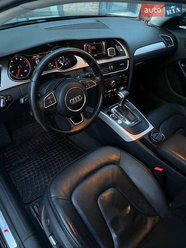 Седан Audi A4 2014 в Тернополе