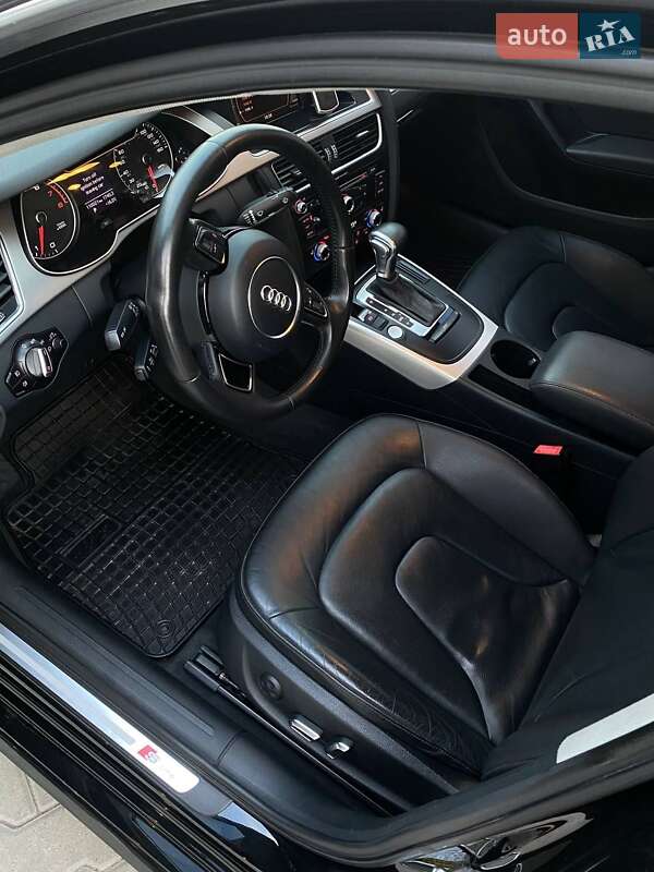 Седан Audi A4 2014 в Тернополе