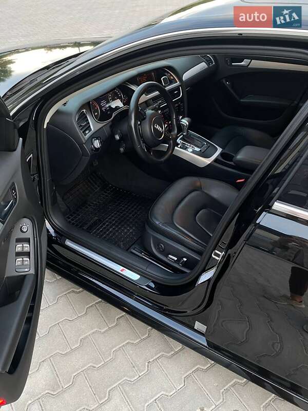 Седан Audi A4 2014 в Тернополе