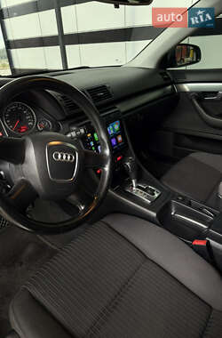 Седан Audi A4 2005 в 