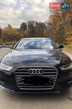 Седан Audi A4 2013 в Львове