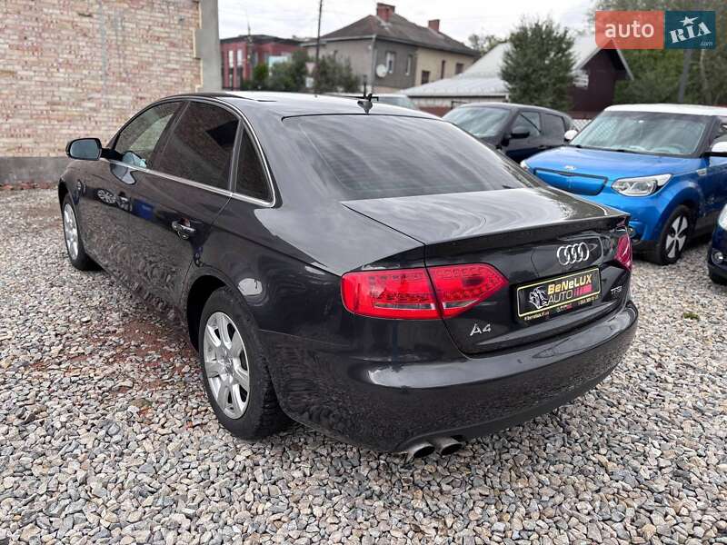 Седан Audi A4 2010 в Коломые