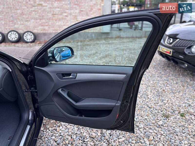 Седан Audi A4 2010 в Коломые