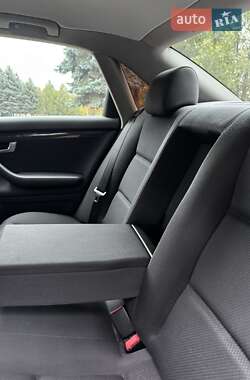 Седан Audi A4 2006 в 