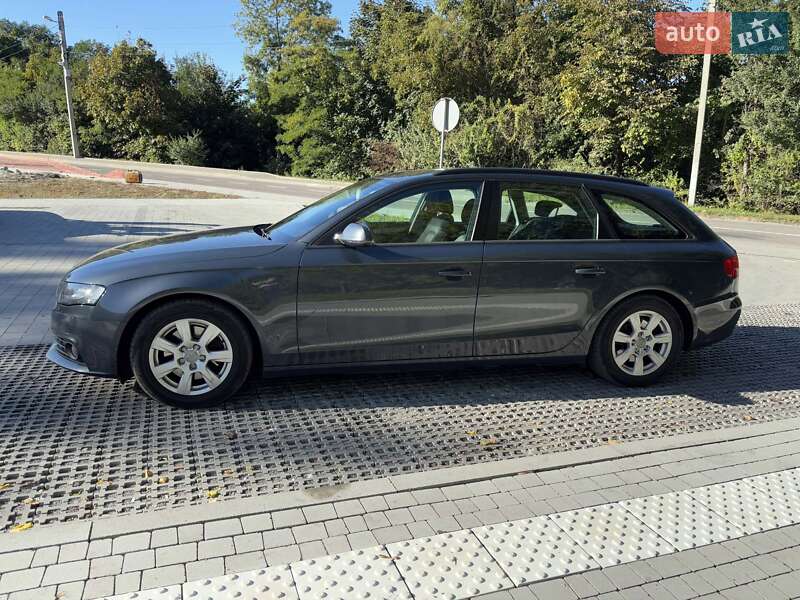 Универсал Audi A4 2010 в Львове
