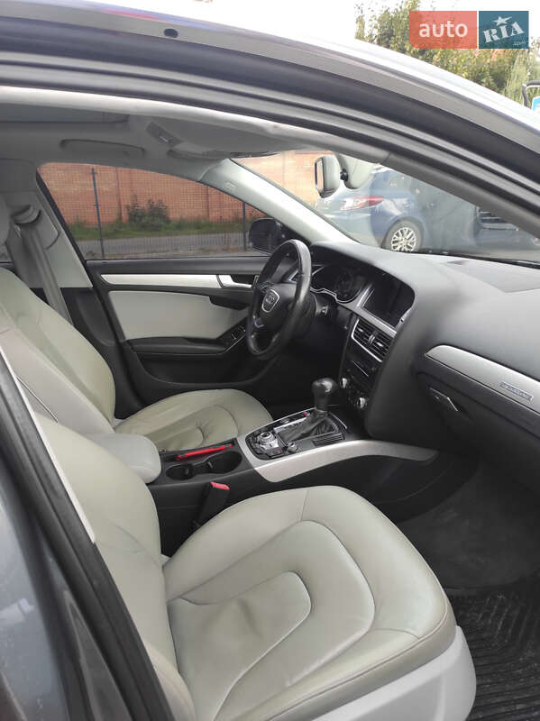 Седан Audi A4 2014 в Луцке