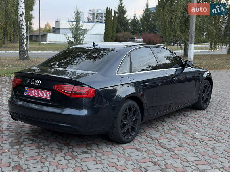 Седан Audi A4 2013 в Лубнах