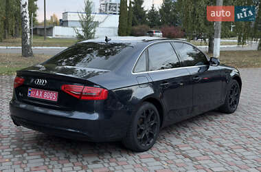 Седан Audi A4 2013 в 