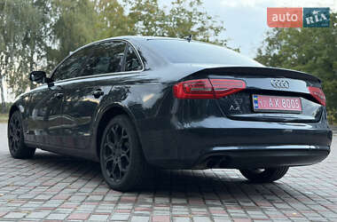 Седан Audi A4 2013 в 