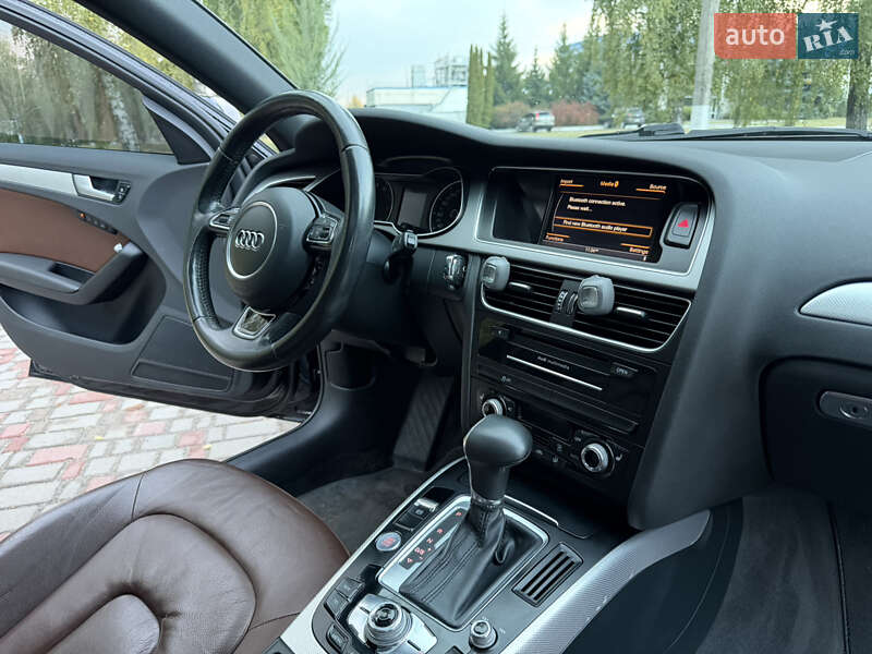 Седан Audi A4 2013 в Лубнах