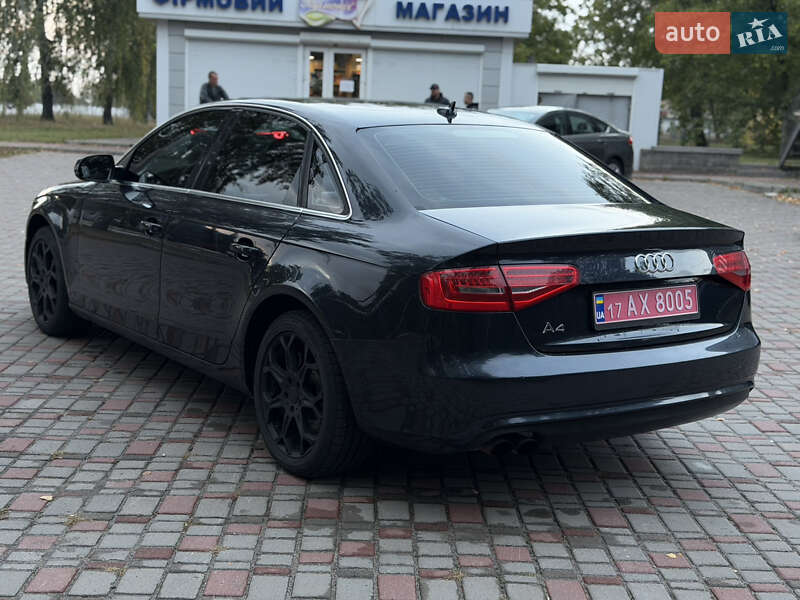 Седан Audi A4 2013 в Лубнах