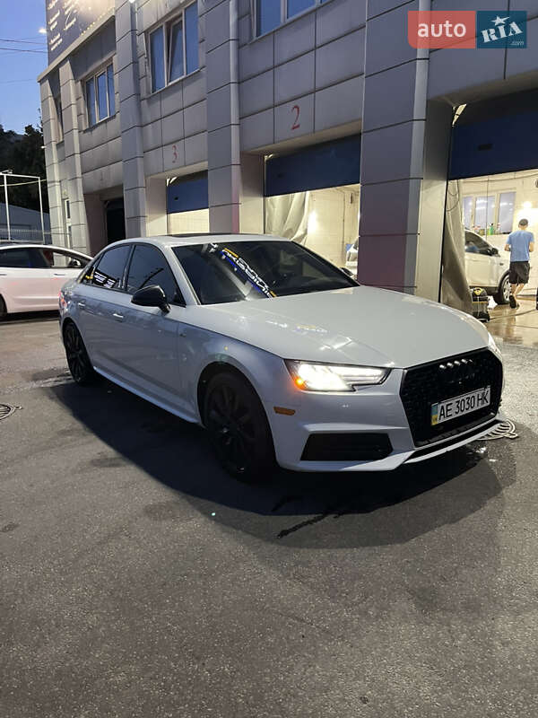Audi A4 2018 Audi A4 2018