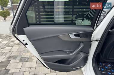 Седан Audi A4 2018 в 