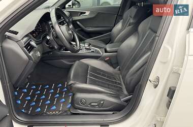 Седан Audi A4 2018 в 