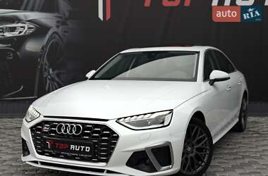 Седан Audi A4 2021 в Львове