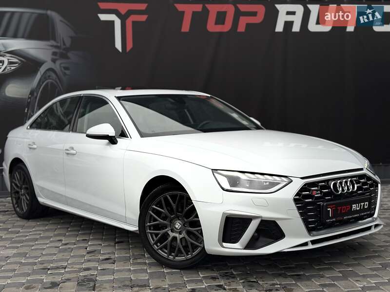 Седан Audi A4 2021 в Львові