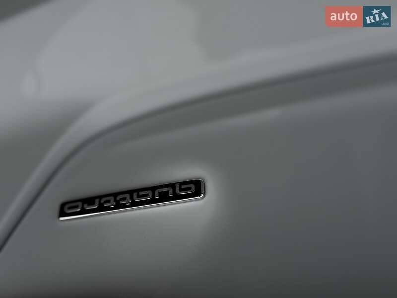 Седан Audi A4 2021 в Львові