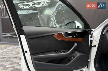 Седан Audi A4 2021 в 