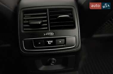 Седан Audi A4 2021 в 