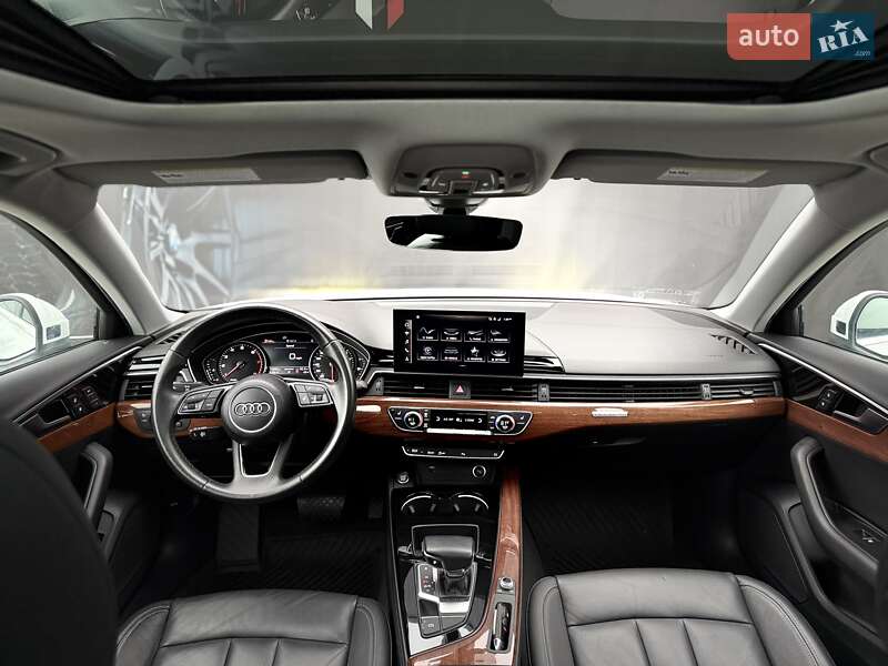 Седан Audi A4 2021 в Львові