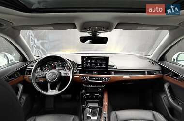 Седан Audi A4 2021 в 
