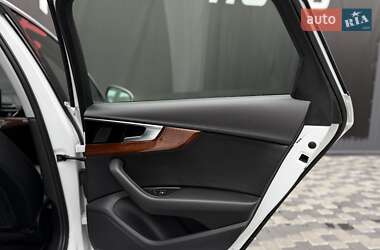 Седан Audi A4 2021 в 