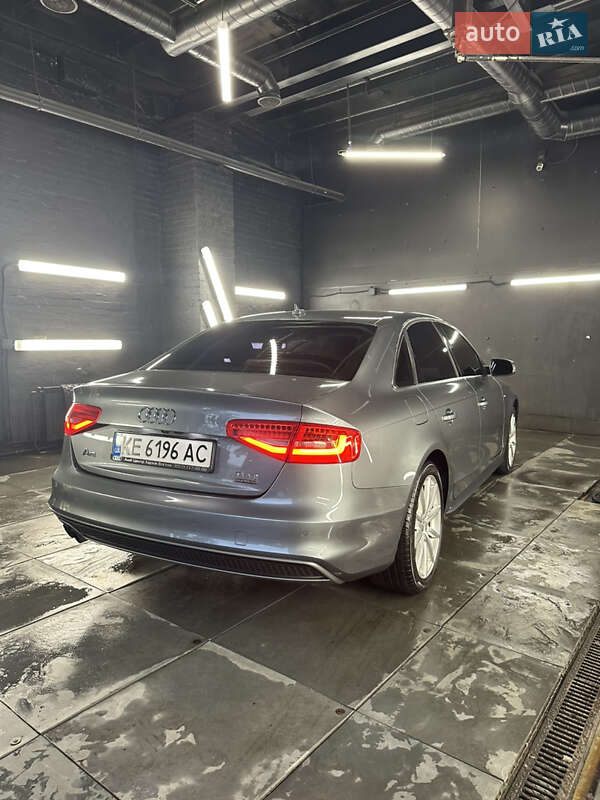 Седан Audi A4 2015 в Києві