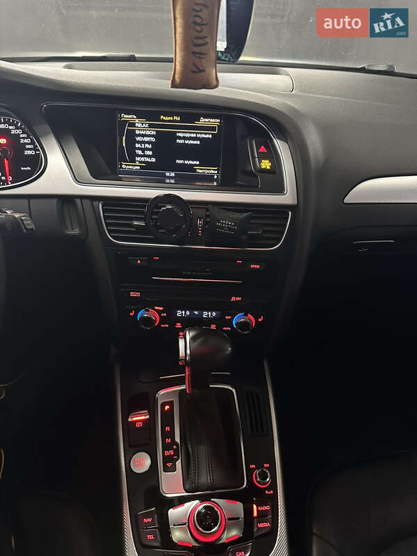 Седан Audi A4 2015 в Києві