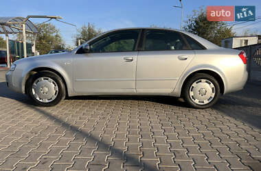 Седан Audi A4 2004 в 