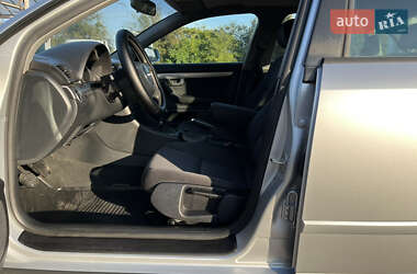 Седан Audi A4 2004 в 