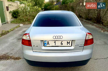 Седан Audi A4 2001 в 