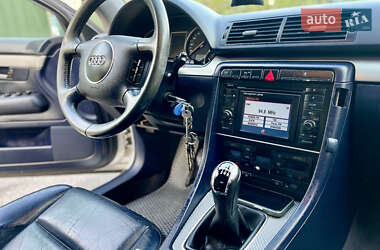 Седан Audi A4 2001 в 
