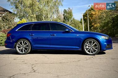 Универсал Audi A4 2016 в 