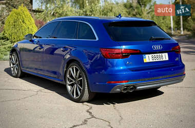 Универсал Audi A4 2016 в 