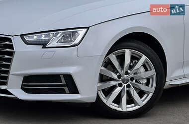 Седан Audi A4 2017 в 