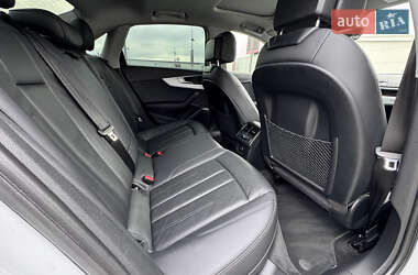 Седан Audi A4 2017 в 